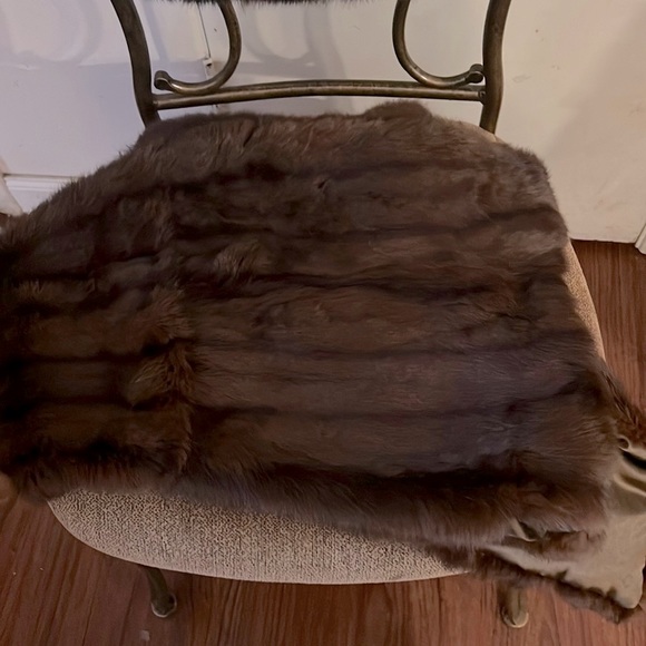 MINK STOLE PAIRED WITH MATCHING MINK HANDBAG 🌹 - Picture 7 of 17